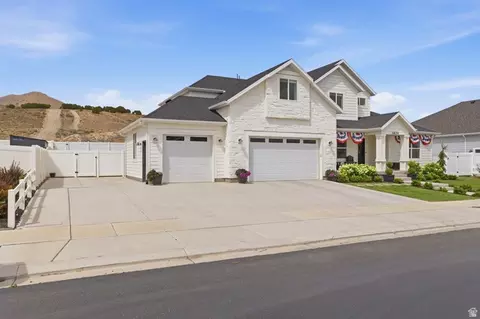 Exterior - 3429 E Wheat Field Ln, Eagle Mountain, UT 84005 photo 6 of 6