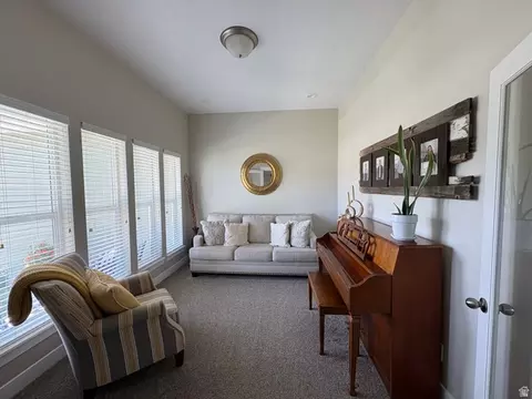 Living - 504 S Lake Vw, Vineyard, UT 84059 photo 2 of 3