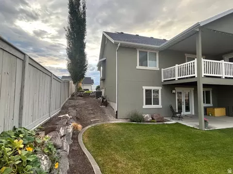 Exterior - 504 S Lake Vw, Vineyard, UT 84059 photo 8 of 9