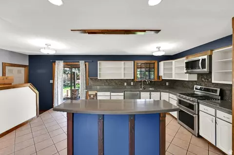 Kitchen - 2532 E Cliff Swallow Dr, Sandy, UT 84093 photo 1 of 3