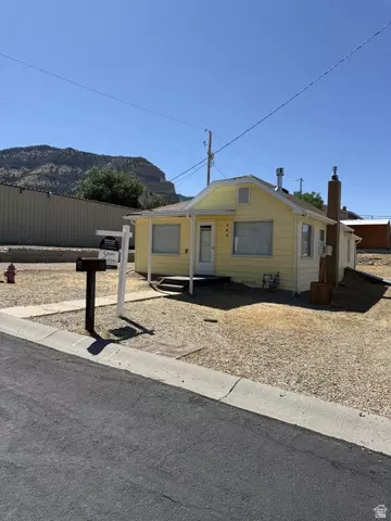 369 W 400 N, East Carbon, UT 84520
