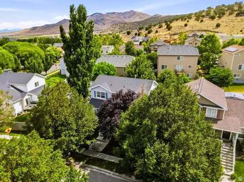 View/Area - 3982 E Parkers Pl, Eagle Mountain, UT 84005 photo 1 of 7