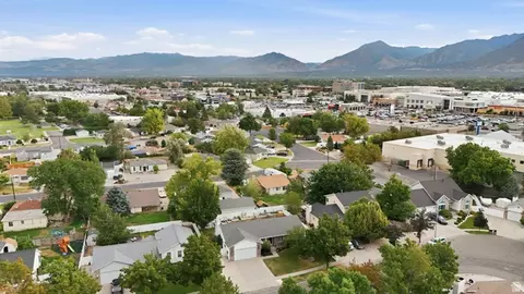 View/Area - 38 W Clay Dr, Murray, UT 84107 photo 6 of 10