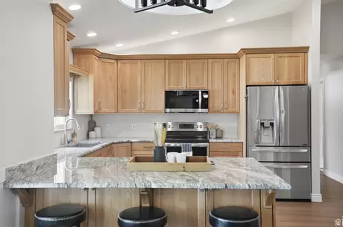Kitchen - 38 W Clay Dr, Murray, UT 84107 photo 2 of 5