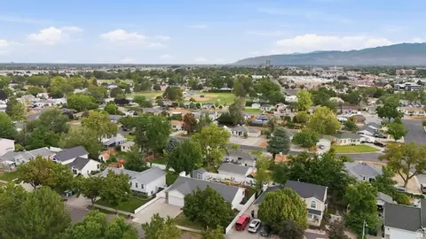 View/Area - 38 W Clay Dr, Murray, UT 84107 photo 4 of 10