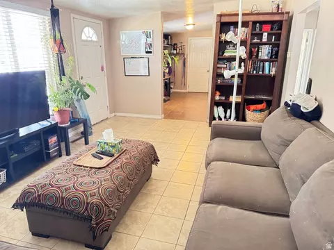 Living - 454 E 1100 N, Ogden, UT 84404 photo 3 of 6