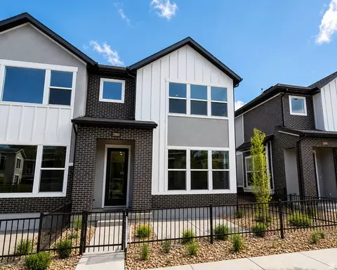 2860 S Kinsey Ct #38, West Valley City, UT 84128