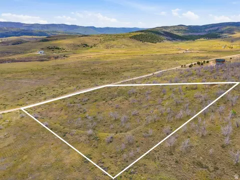 Undisclosed, Fairview, UT 84629 photo 9