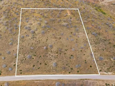 Undisclosed, Fairview, UT 84629 photo 10