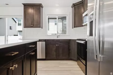 Kitchen - 211 E 520 N, Providence, UT 84332 photo 4 of 4