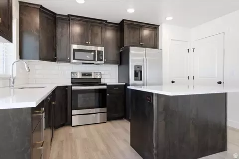 Kitchen - 211 E 520 N, Providence, UT 84332 photo 1 of 4