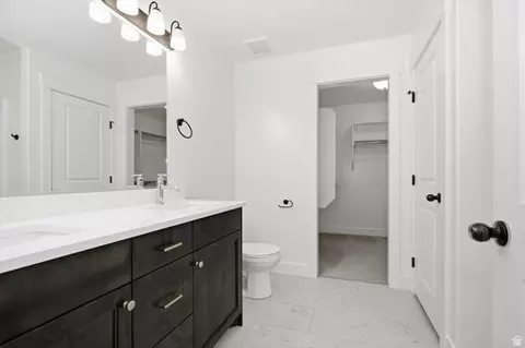 Bath - 211 E 520 N, Providence, UT 84332 photo 1 of 4