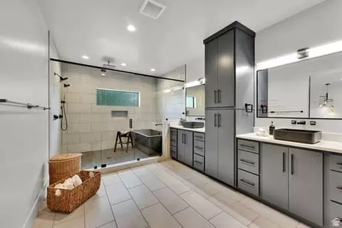 Bath - 1327 W 500 N, Mapleton, UT 84664 photo 1 of 8