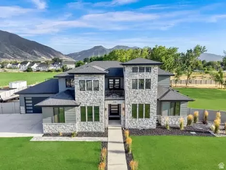 Exterior - 1327 W 500 N, Mapleton, UT 84664 photo 2 of 13