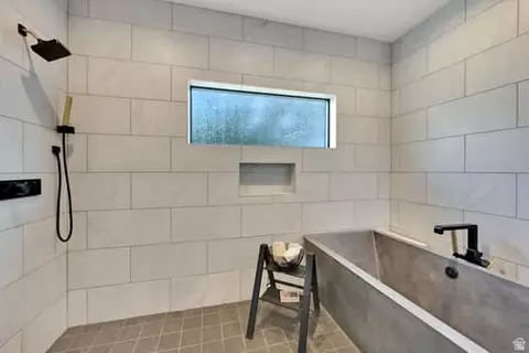 Bath - 1327 W 500 N, Mapleton, UT 84664 photo 2 of 8