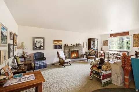Living - 2964 E Morgan Dr, Holladay, UT 84124 photo 1 of 4