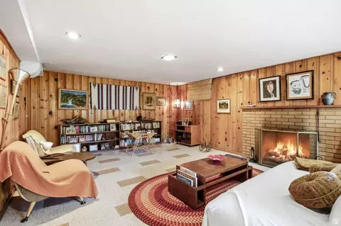 Living - 2964 E Morgan Dr, Holladay, UT 84124 photo 4 of 4