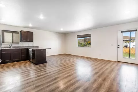 Living - 1582 S Uinta View Cir, Kamas, UT 84036 photo 5 of 5