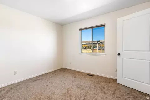 Bedroom - 1582 S Uinta View Cir, Kamas, UT 84036 photo 1 of 4