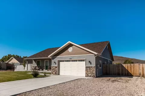 Exterior - 1582 S Uinta View Cir, Kamas, UT 84036 photo 3 of 9