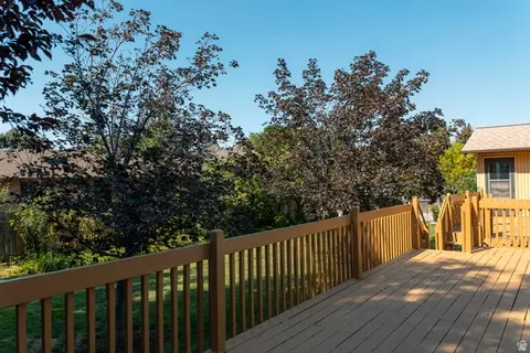 Exterior - 1062 E 1010 N, Orem, UT 84097 photo 6 of 10