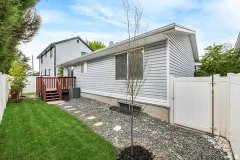Exterior - 8277 S 560 E, Sandy, UT 84070 photo 5 of 8