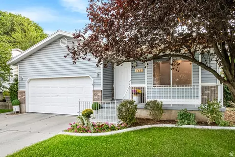 Exterior - 8277 S 560 E, Sandy, UT 84070 photo 7 of 8