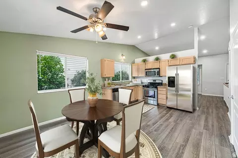 Dining - 8277 S 560 E, Sandy, UT 84070 photo 2 of 3