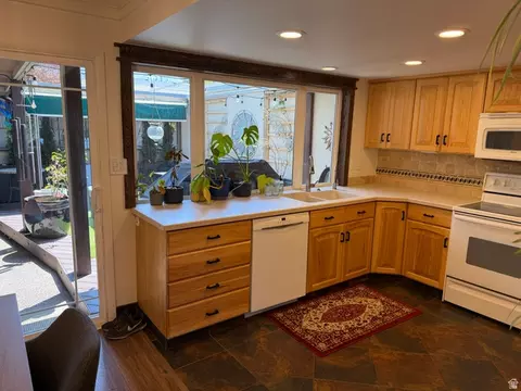 Kitchen - 4867 S 1690 E, Holladay, UT 84117 photo 2 of 2