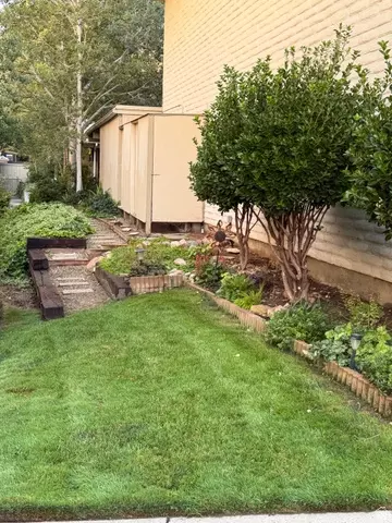 Exterior - 4867 S 1690 E, Holladay, UT 84117 photo 3 of 5