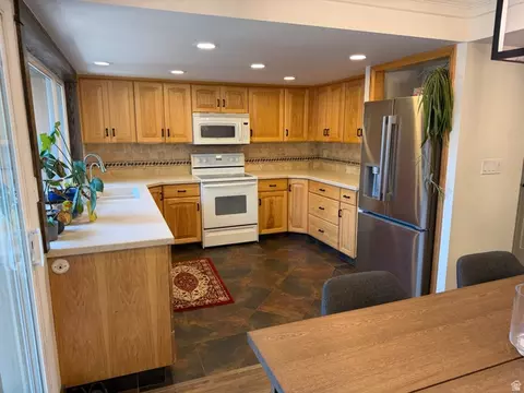 Kitchen - 4867 S 1690 E, Holladay, UT 84117 photo 1 of 2