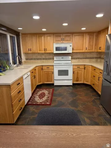 Kitchen - 4867 S 1690 E, Holladay, UT 84117 photo 1 of 2