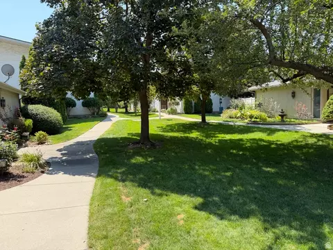 Exterior - 4867 S 1690 E, Holladay, UT 84117 photo 5 of 6