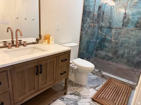Bath - 4867 S 1690 E, Holladay, UT 84117 photo 4 of 5