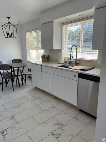 Kitchen - 701 E 500 S, Bountiful, UT 84010 photo 2 of 5