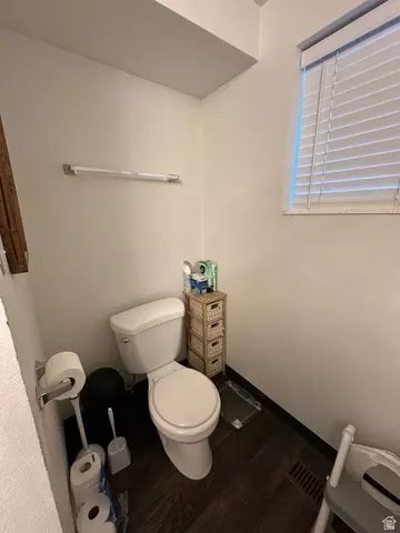 Bath - 732 E 1500 S, Orem, UT 84097 photo 2 of 2
