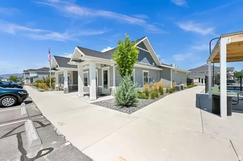 Exterior - 3995 N Wildcat Ln, Eagle Mountain, UT 84005 photo 7 of 11