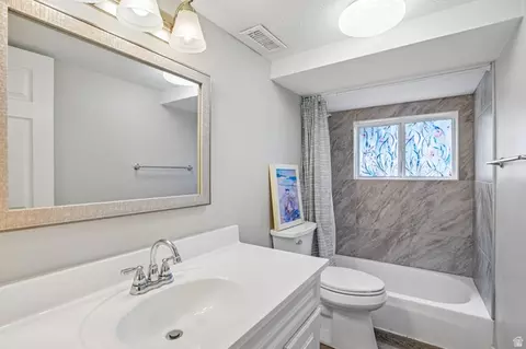Bath - 50 E 250 N, Midway, UT 84049 photo 2 of 2
