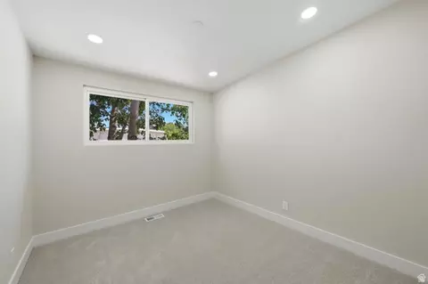 Bedroom - 5417 S 700 E, South Ogden, UT 84405 photo 3 of 4