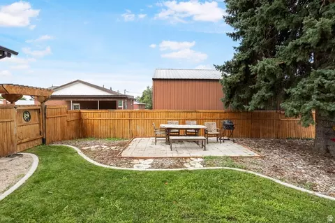 Exterior - 271 E 1050 N, Bountiful, UT 84010 photo 4 of 9