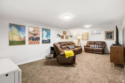 Living - 271 E 1050 N, Bountiful, UT 84010 photo 1 of 2