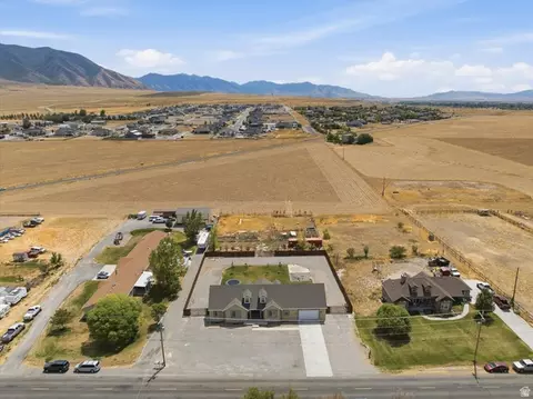 1232 E Canyon Rd N, Lake Point, UT 84074