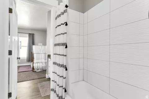 Bath - 1607 N 1300 E, Payson, UT 84651 photo 5 of 7