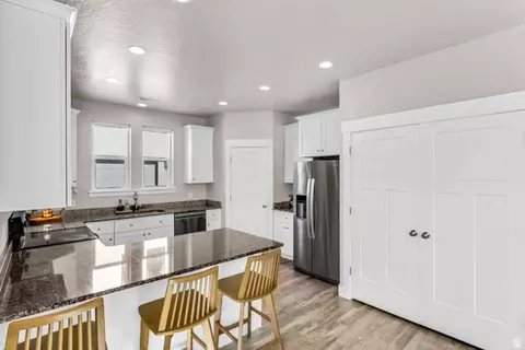 Kitchen - 1607 N 1300 E, Payson, UT 84651 photo 2 of 4