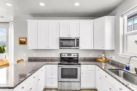 Kitchen - 1607 N 1300 E, Payson, UT 84651 photo 1 of 4