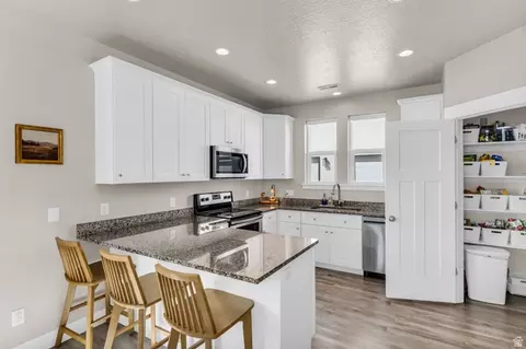Kitchen - 1607 N 1300 E, Payson, UT 84651 photo 4 of 4