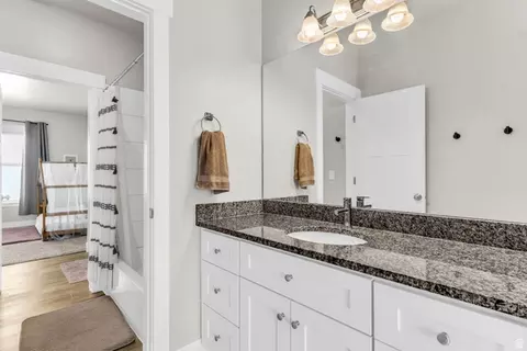 Bath - 1607 N 1300 E, Payson, UT 84651 photo 4 of 7