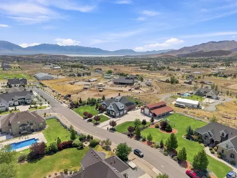 View/Area - 2628 E Prairie Dr, Eagle Mountain, UT 84005 photo 4 of 5