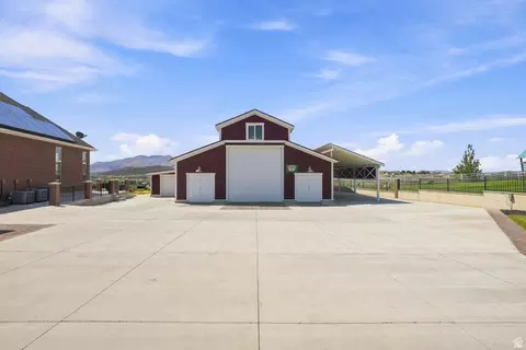 Exterior - 2628 E Prairie Dr, Eagle Mountain, UT 84005 photo 7 of 15