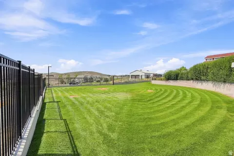Exterior - 2628 E Prairie Dr, Eagle Mountain, UT 84005 photo 11 of 15